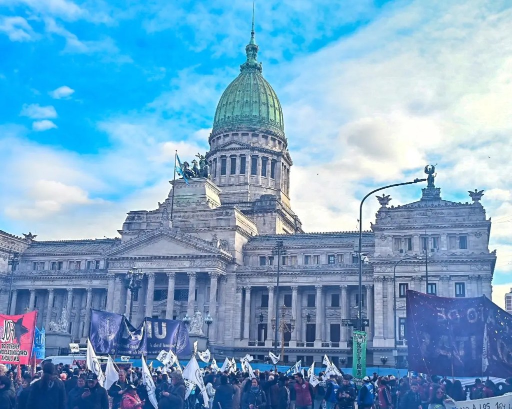 Protesta frente al Congreso: sindicatos respaldan el reclamo de los&nbsp;jubilados