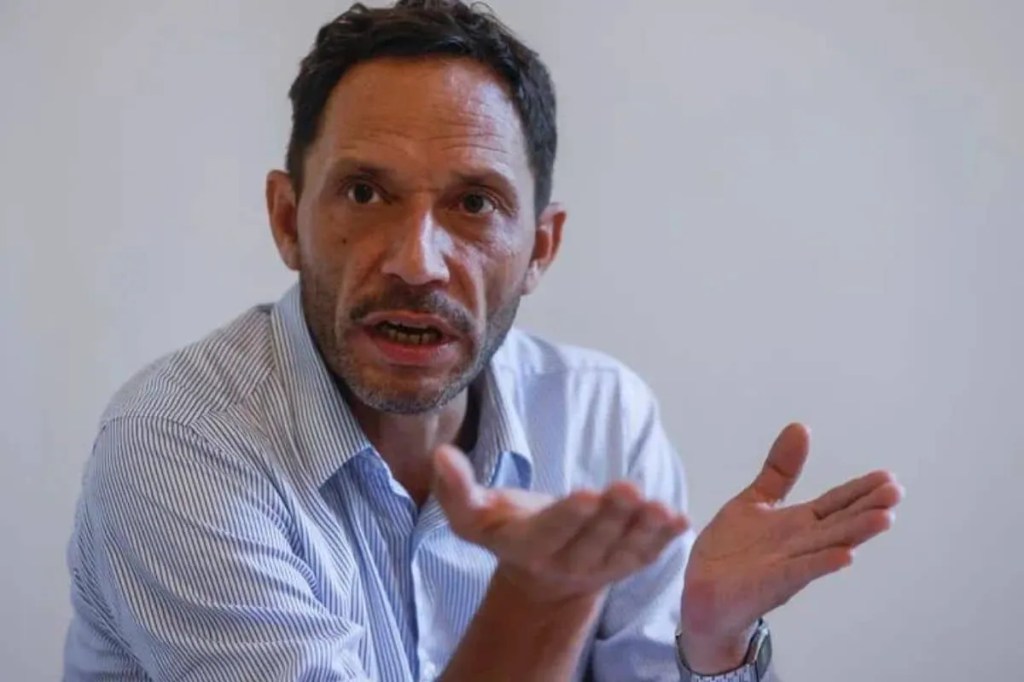 Polémica por Malvinas: Ferraro rechazó los dichos del vocero&nbsp;presidencial